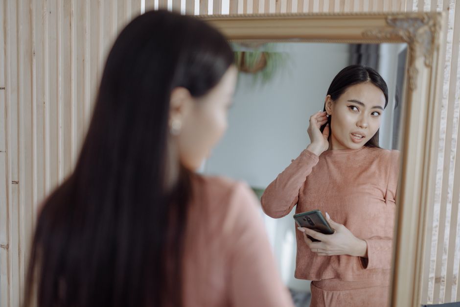 Haircut Try-On: Virtual Hairstyle Testing App